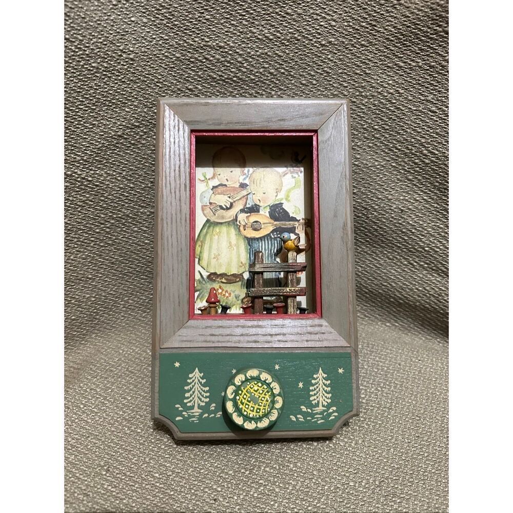 Vintage Thorens Swiss Music Wood Hummel Music Box Wall Plaque Works